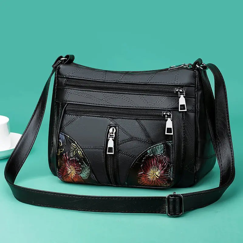 Chic Spacious Women's Shoulder Bag